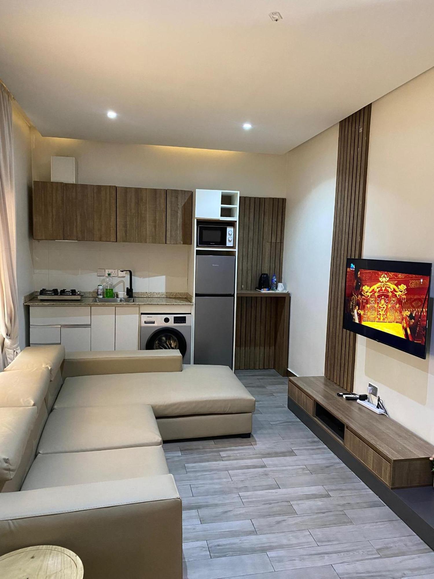 Centurion Aparthotel Абуджа Екстериор снимка