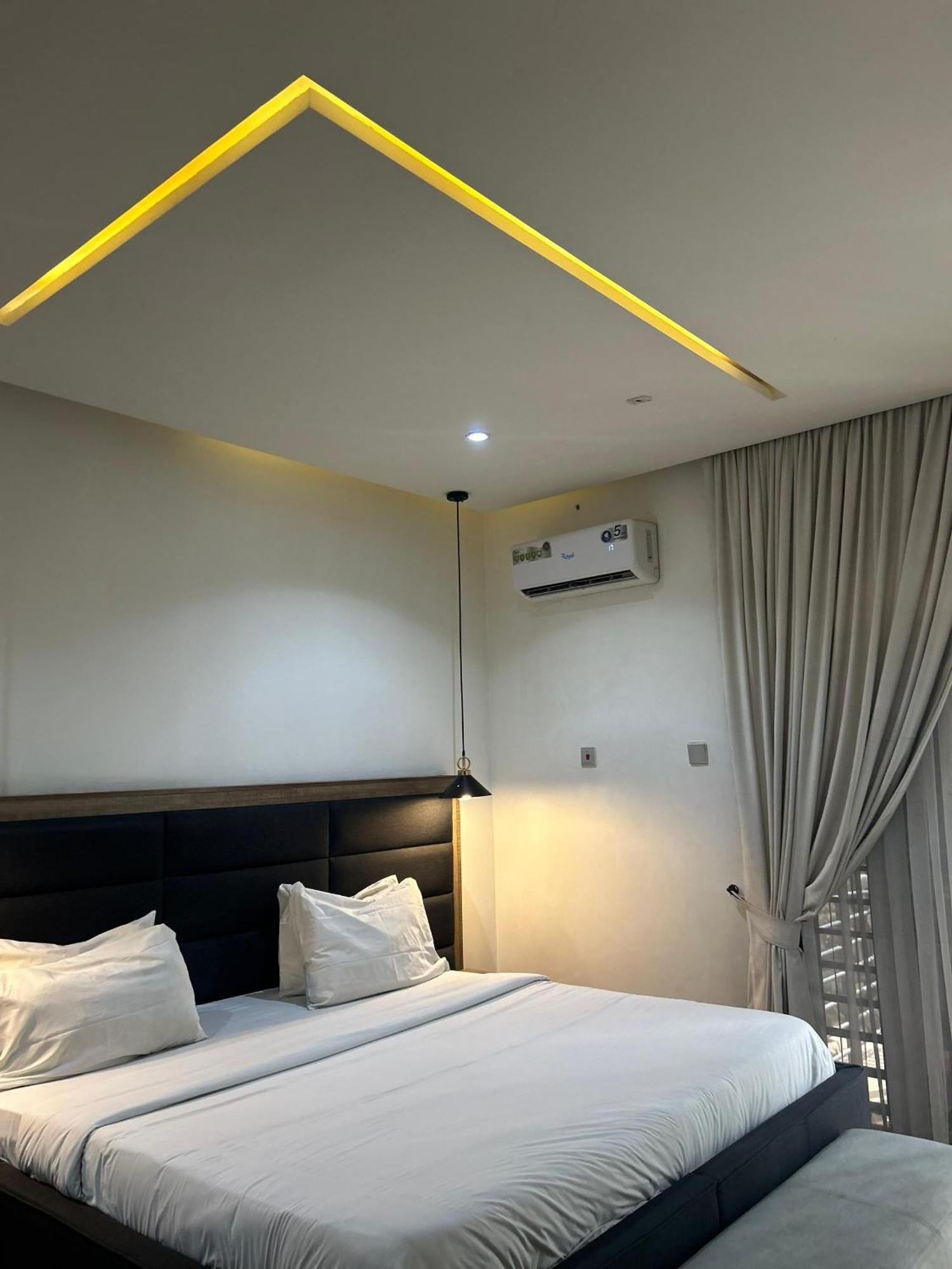 Centurion Aparthotel Абуджа Екстериор снимка