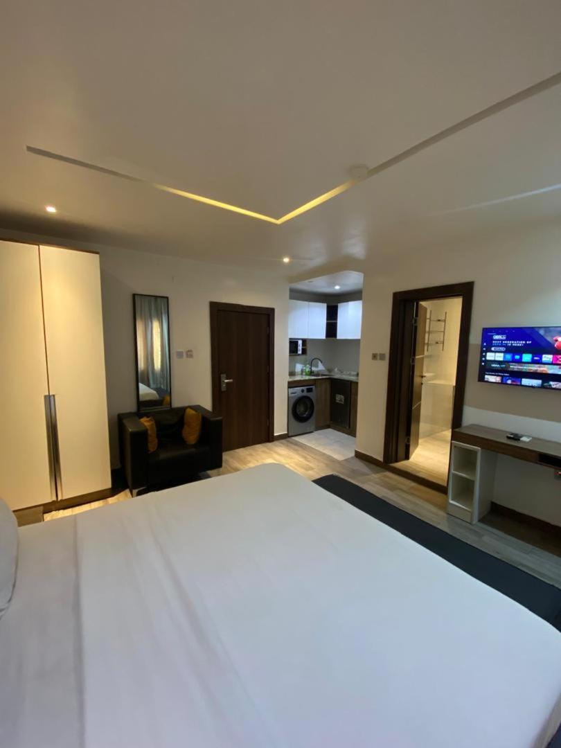 Centurion Aparthotel Абуджа Екстериор снимка